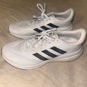 Brand New Adidas Supernova 3 size 12